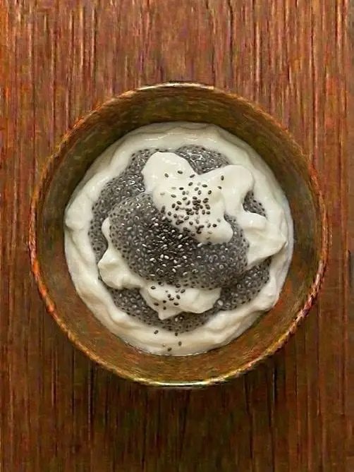 Yogur natural con semillas de chia