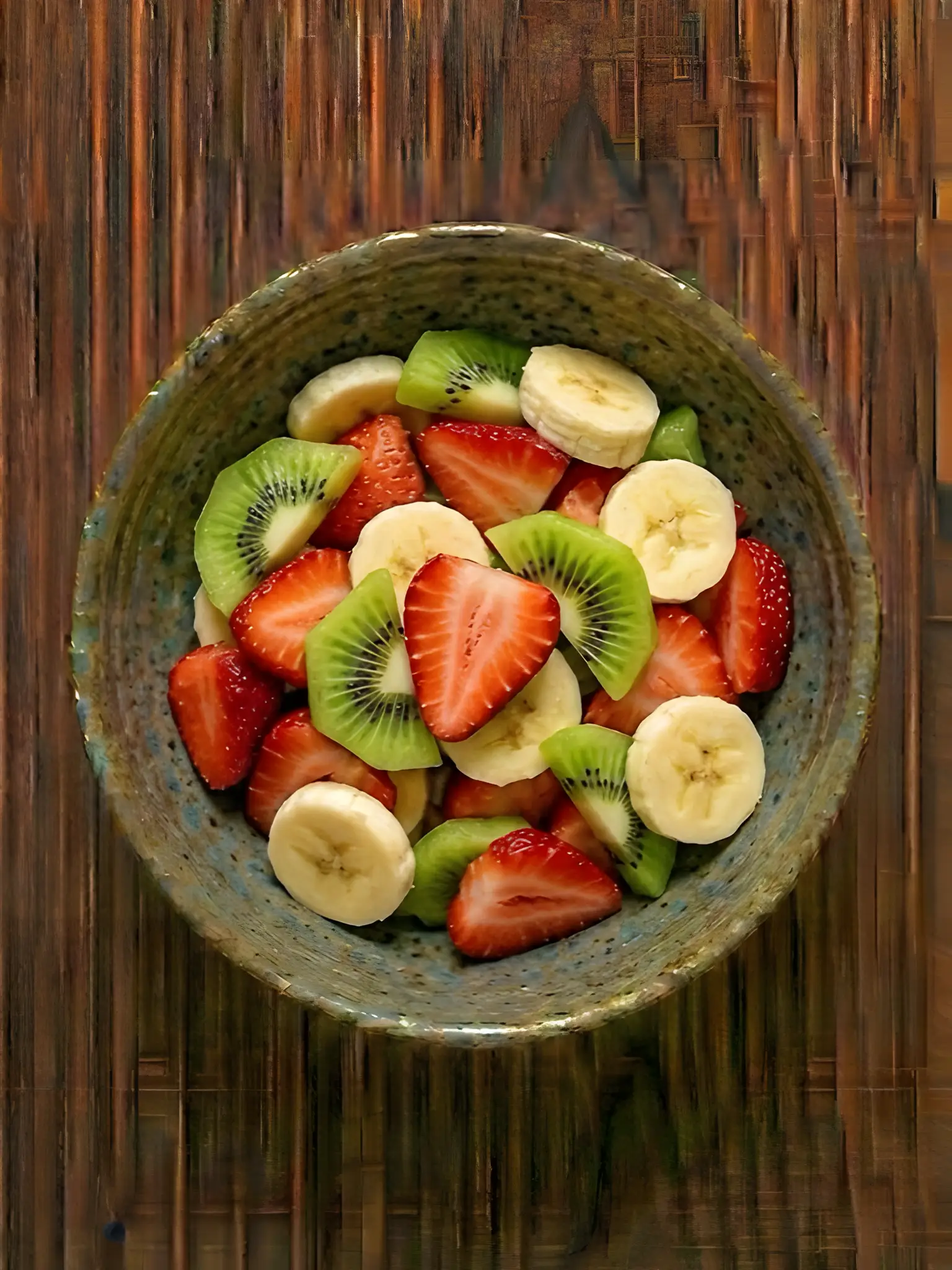 Macedonia de fresas, plátano y kiwi
