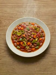 Alubias Rojas con Verduras de Temporada