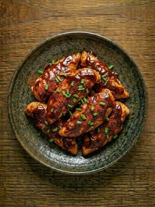 Tiras de Pollo con Salsa BBQ