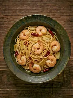 Espaguetis con gambas al ajillo