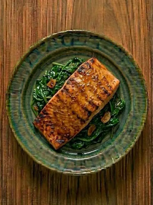 Salmon en airfryer con espinacas