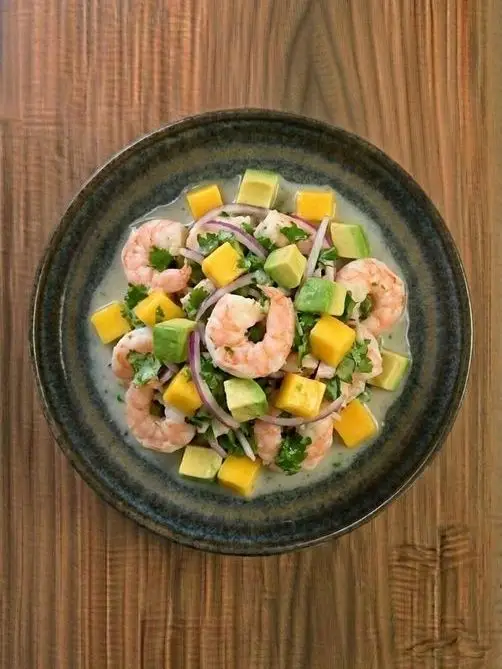 Ceviche de langostinos con mango