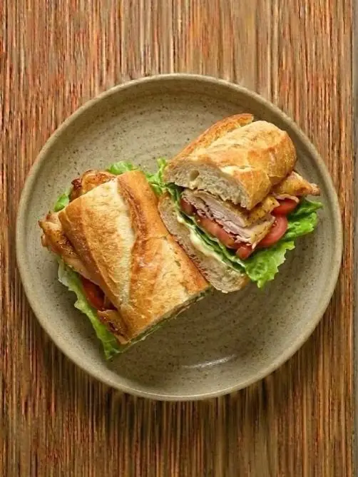 Bocadillo de Pollo Asado