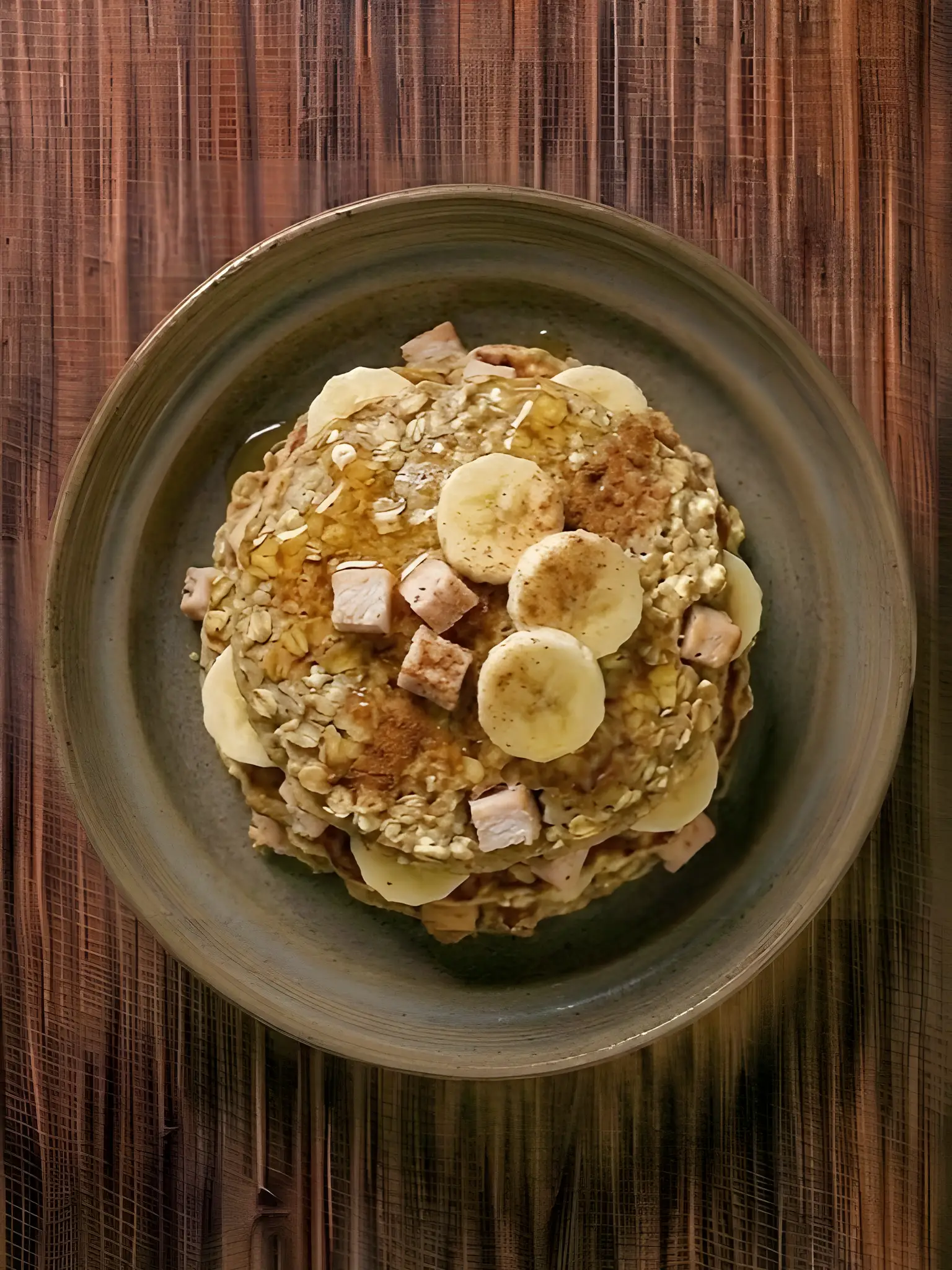 Tortitas de avena y requesón con plátano y pavo