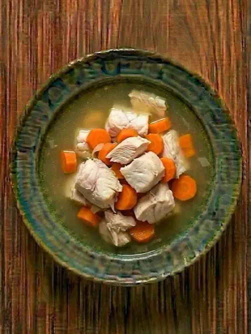 Sopa de pollo con fideos en 20 minutos