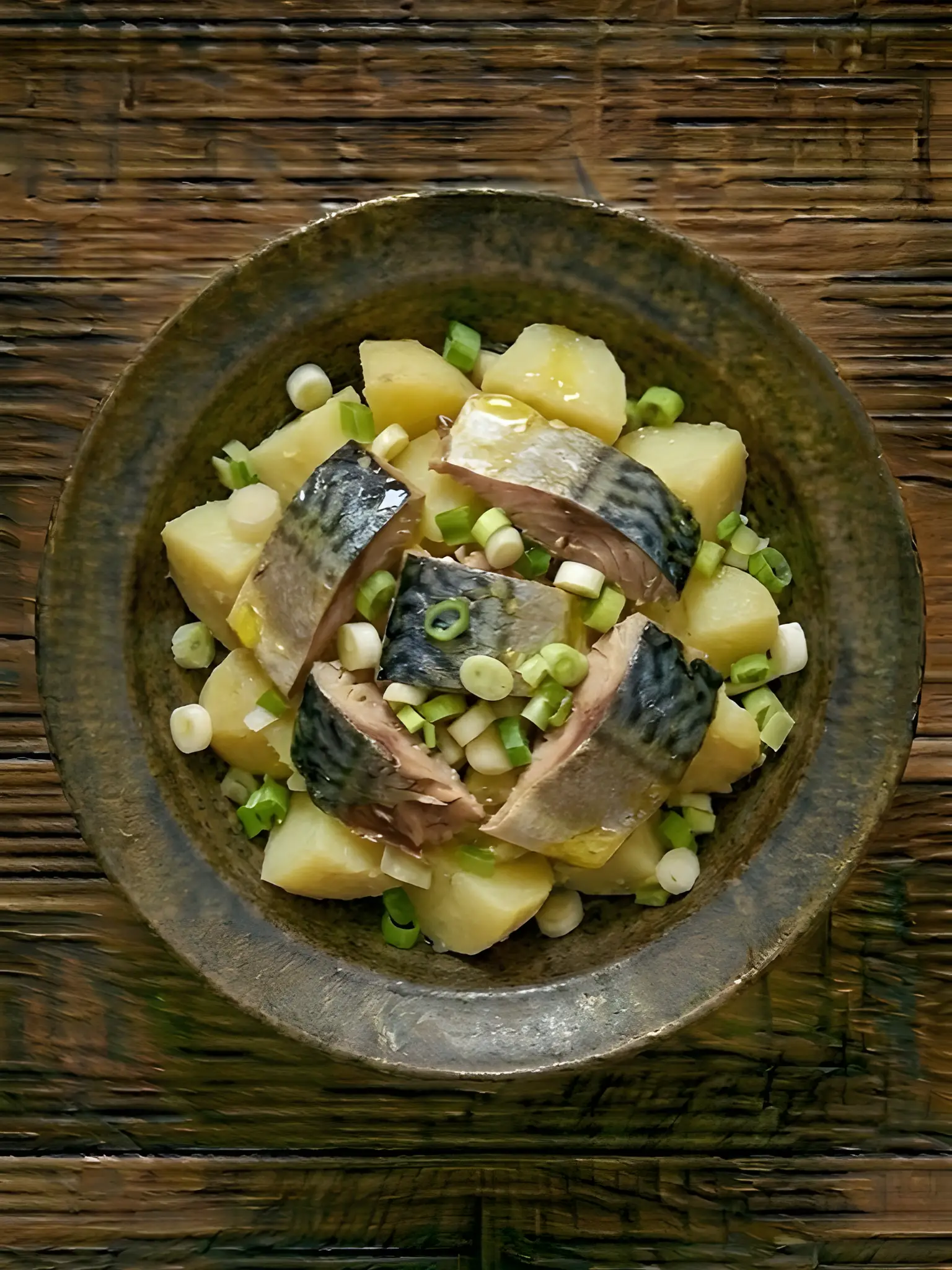 Ensalada de caballa con patata cocida