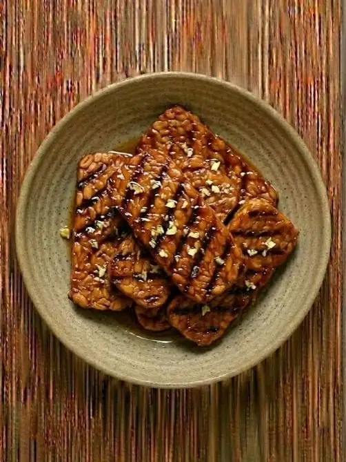 Tempeh Marinado a la Plancha