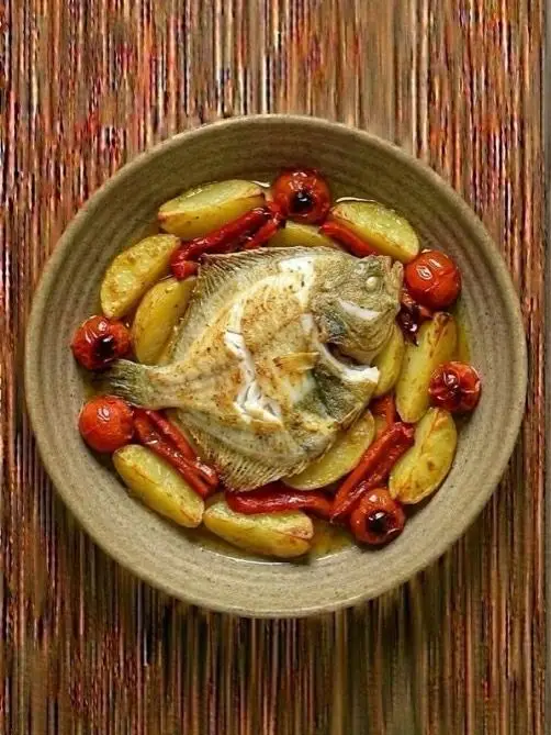 Rodaballo Asado al Horno con Verduras