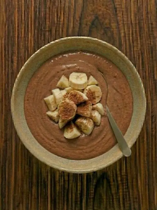 Batido de plátano y cacao con leche de avena
