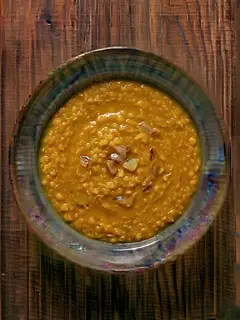 Dal de lentejas rojas con cúrcuma