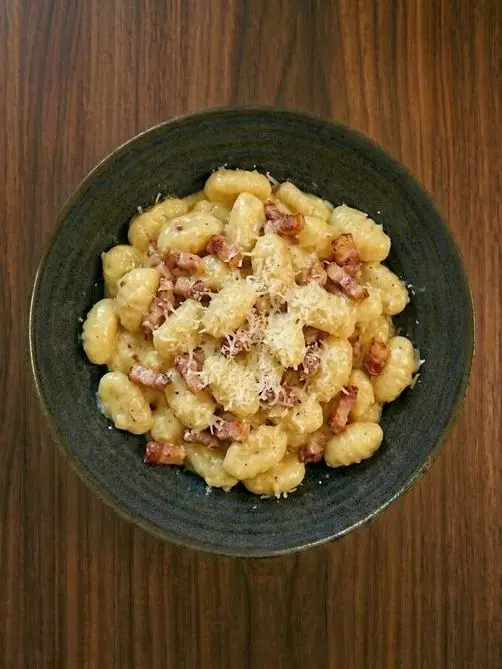 Ñoquis a la carbonara