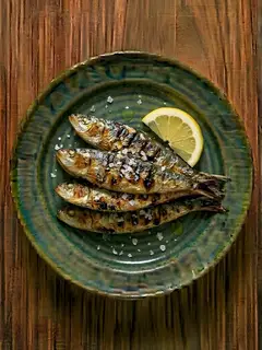 Sardinas a la plancha con sal gorda