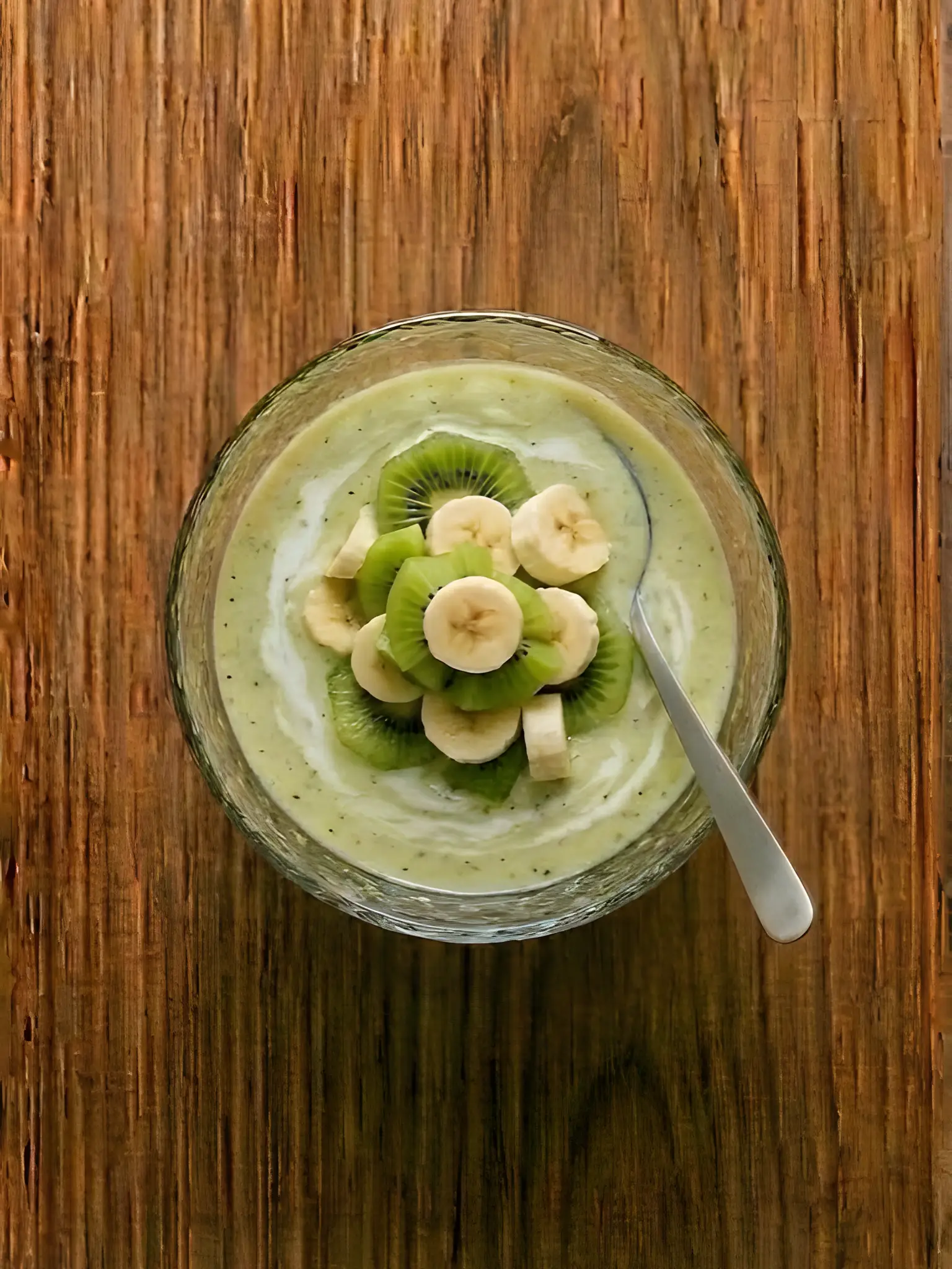 Batido de kiwi y plátano con leche
