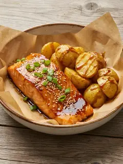 Salmón a la Plancha con Salsa Teriyaki