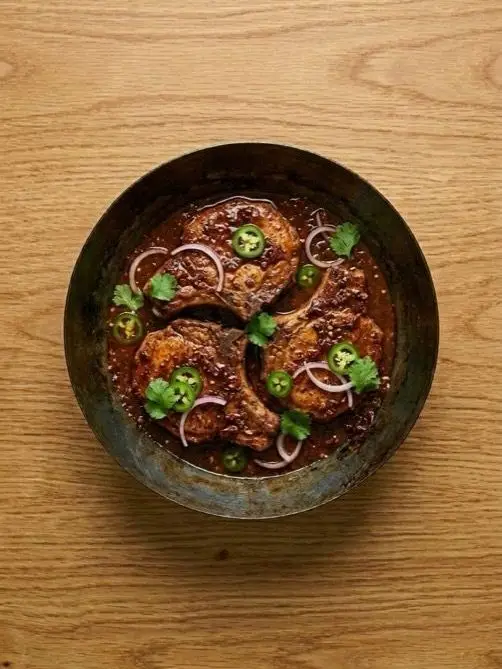 Chuletas de Cerdo en Adobo con Pimiento