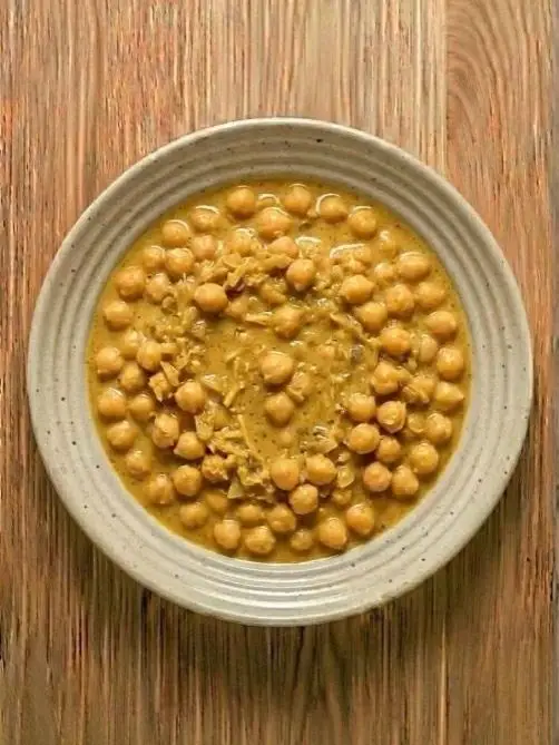 Garbanzos al Curry con Leche de Coco