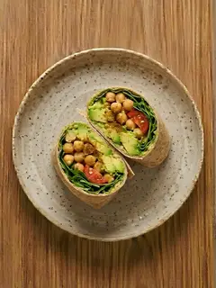 Wrap de Aguacate y Garbanzo