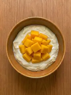 Yogur natural con mango