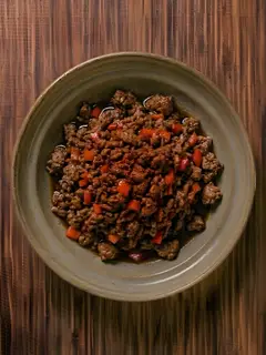 Ternera molida con pimiento y soja