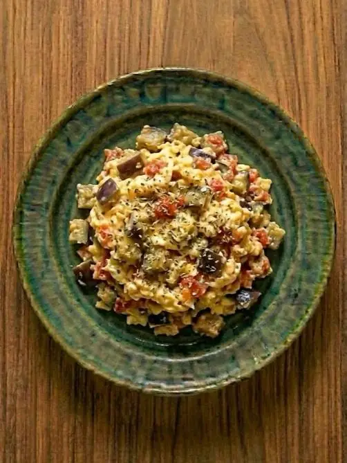 Revuelto de berenjena y tomate