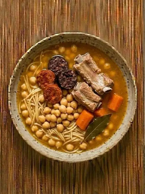 Caldo de Cocido Madrileño