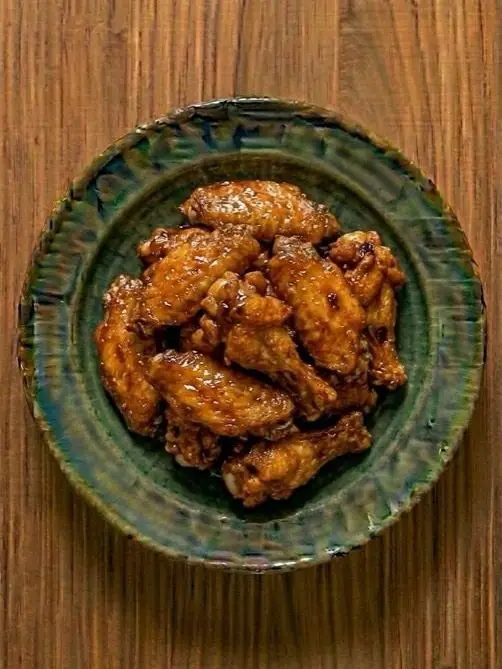 Alitas de pollo congeladas al airfryer con miel y mostaza